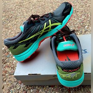 ASICS Gel Fuji Racer 3 size 12